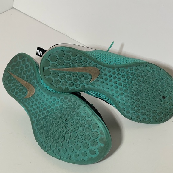 Nike training shoes, gym shoes, black and teal - Picture 4 of 5